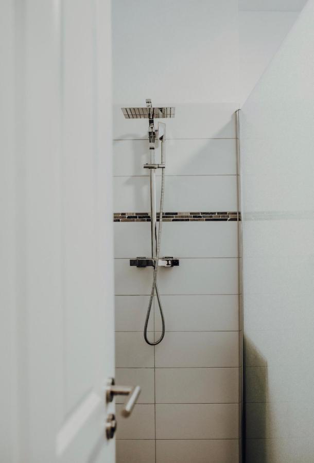 Mayen, Baeckerstr, Privatzimmer Nr1, Innenstadt, Naehe Nuerburgring & Burg Eltz, Gemeinschaftsbad ภายนอก รูปภาพ